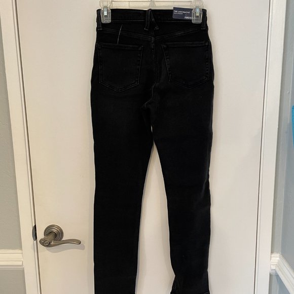 Forever21 The Larchmont Black Distressed Straight-Leg Jeans - Picture 6 of 7